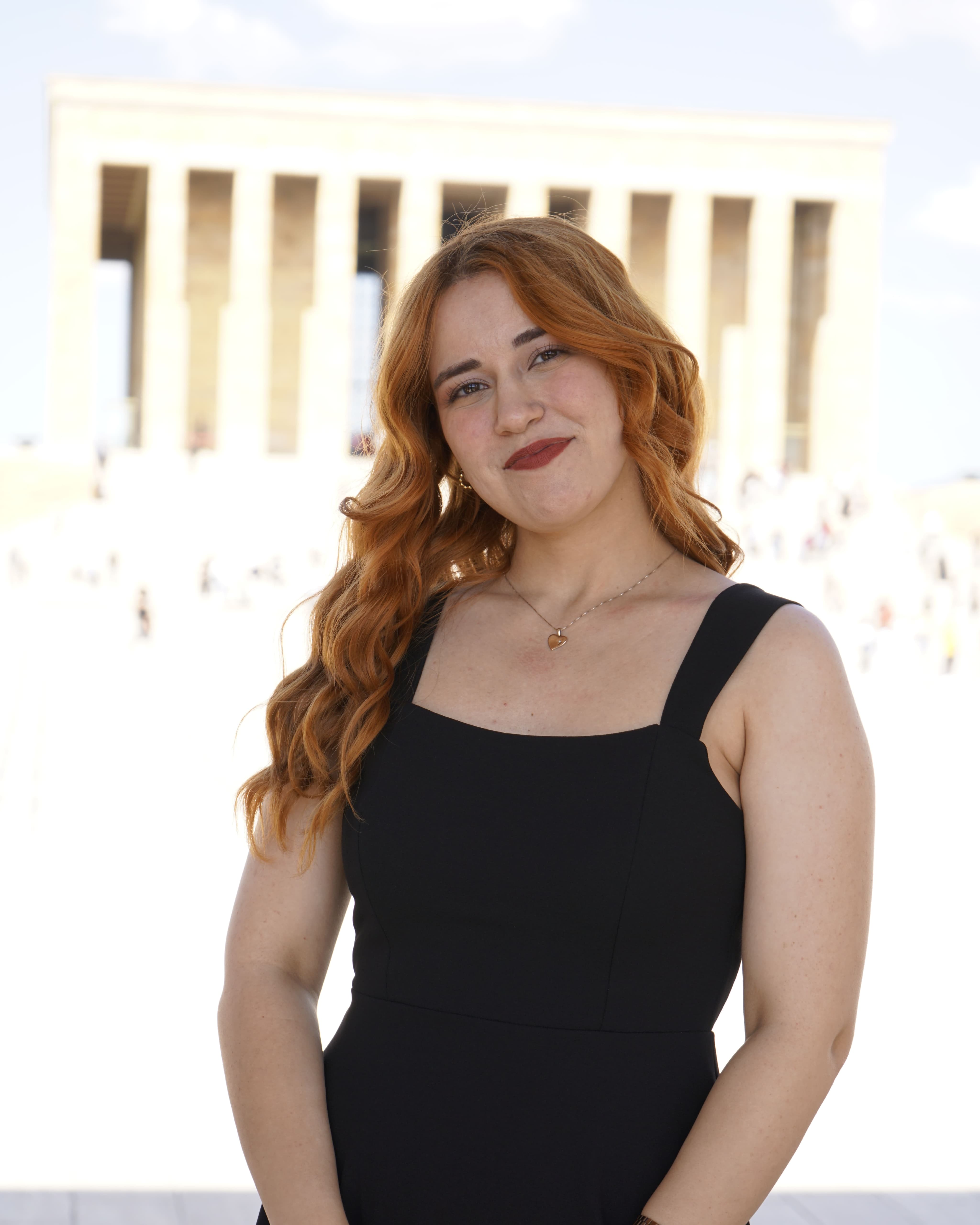 İrem Binici