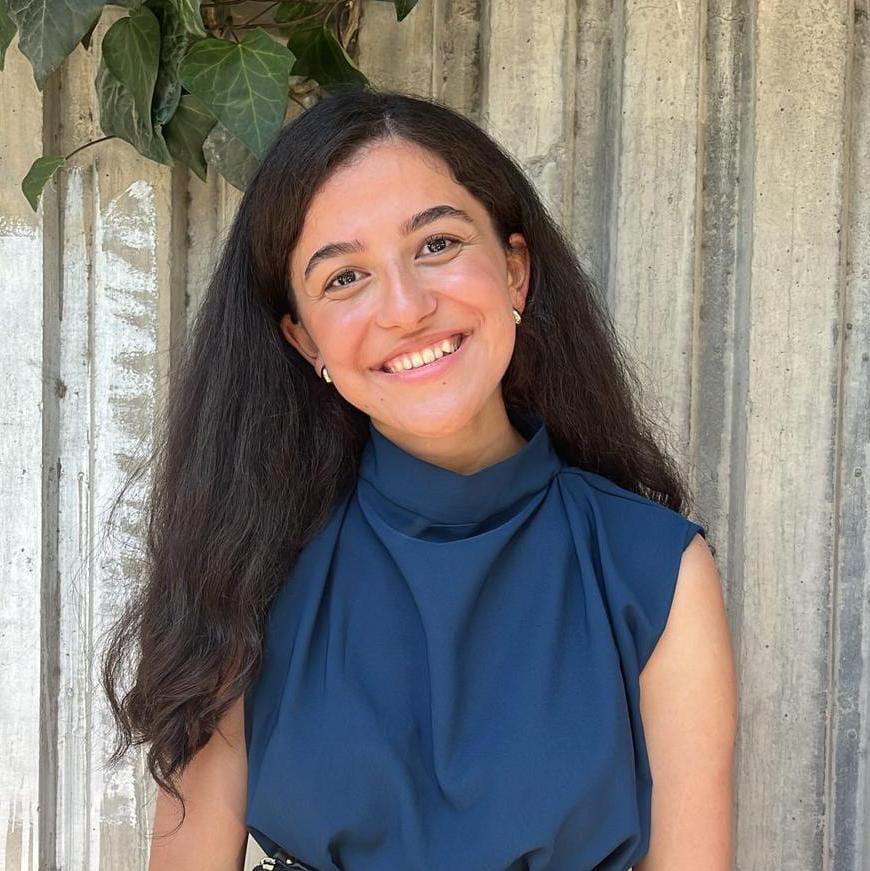 ESRA ÇETİNKAYA