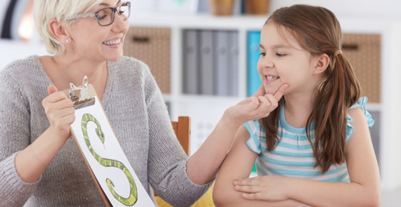 Ebeveynlerin Dil ve Konuşma Terapi Sürecini Başarılı Hale Getirmeleri İçin 7 Yol