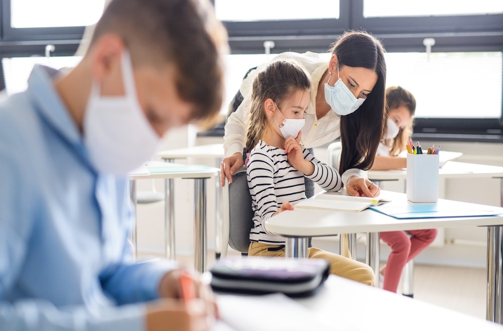 Çocuklara Maske Takmaları Gerektiğini Nasıl Söylersiniz?