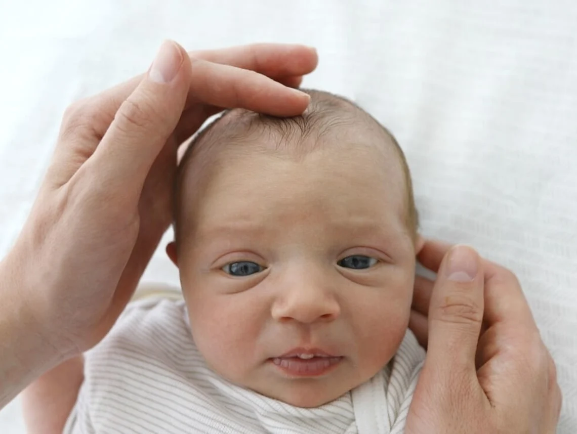 Bebeklerde İnme Sonrası Beynin Sağ Tarafı Sol Beyindeki Dil Kaybını Telafi Ediyor